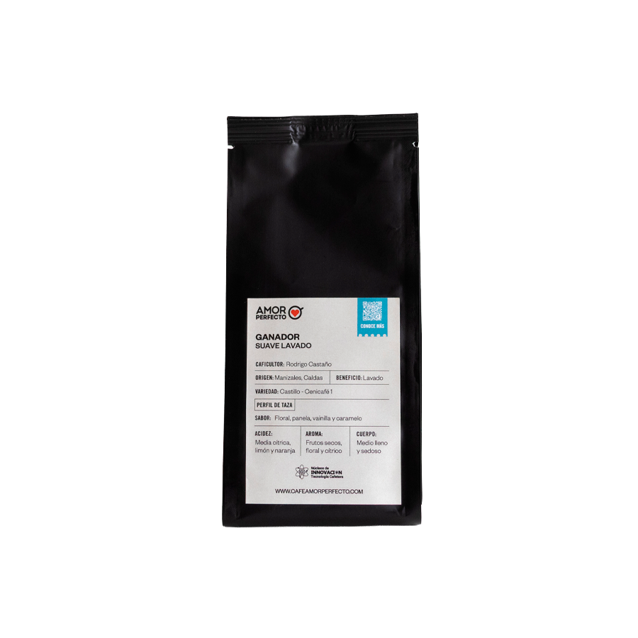 Café de especialidad colombiano Amor Perfecto Ganador Suave Lavado, origen Manizales Caldas, variedades Castillo y Cenicafé 1 con notas de panela, vainilla y perfil floral.
