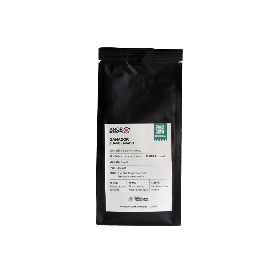 Café de especialidad Amor Perfecto Ganador Suave Lavado, origen Manzanares Caldas, variedad Castillo con notas de jazmín, miel y manzanilla.